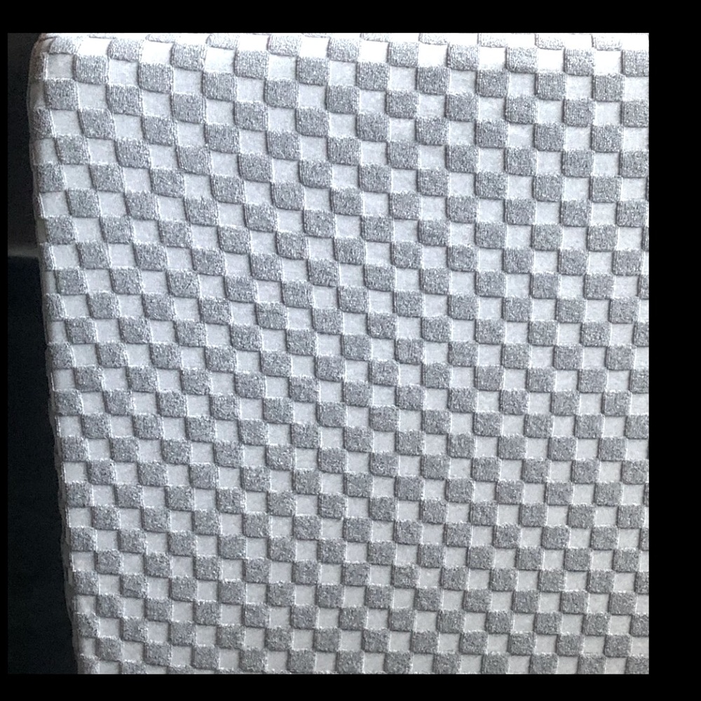 Dog bed Memory foam bed - Medium- Memory washable cover like new